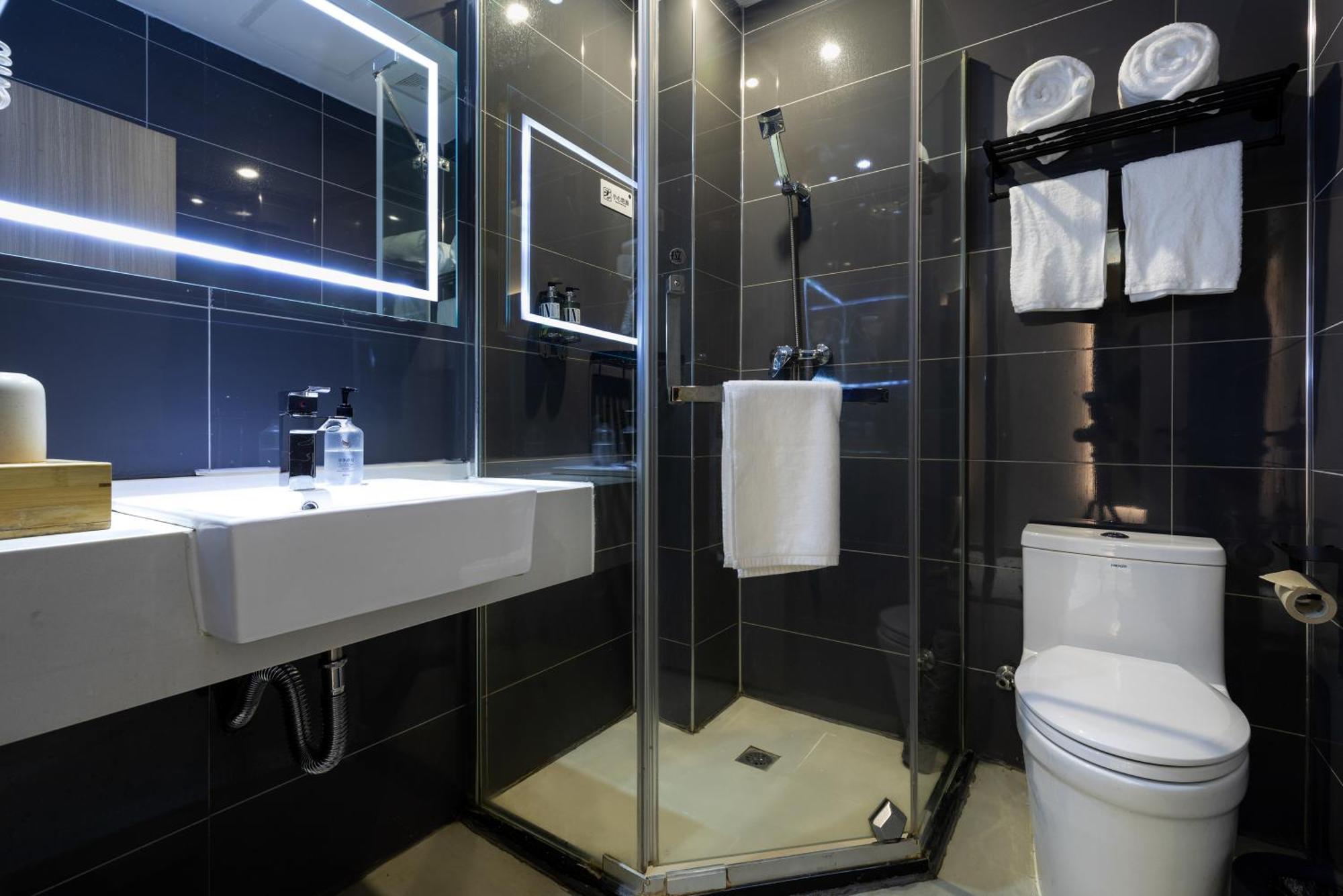 Hotel Rest Yizhi North Bund Ningguo Road Subway Station 3*